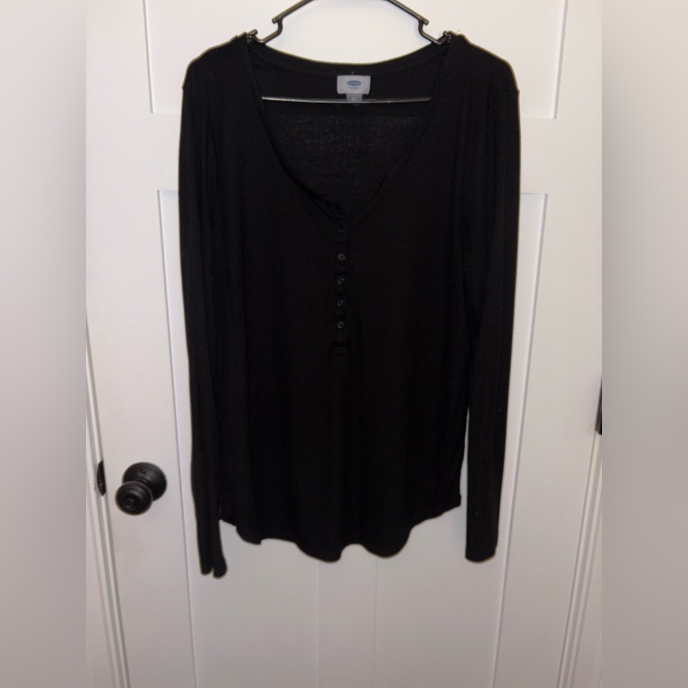 Old Navy Women's Midnight Black Long Sleeve Top